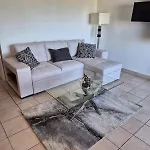 Charming 2 Bedroom With Sea View, Pool And Parking 아파트 *